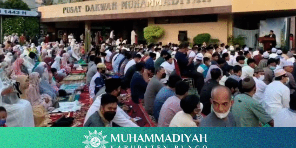 Apakah Salat Batal Jika Pakaian Terkena Najis? Simak Penjelasan Ulama Muhammadiyah